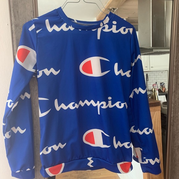 Champion Tops - Champion Crop Long Sleeve Top Champion Tops - Champion Crop Long Sleeve Top